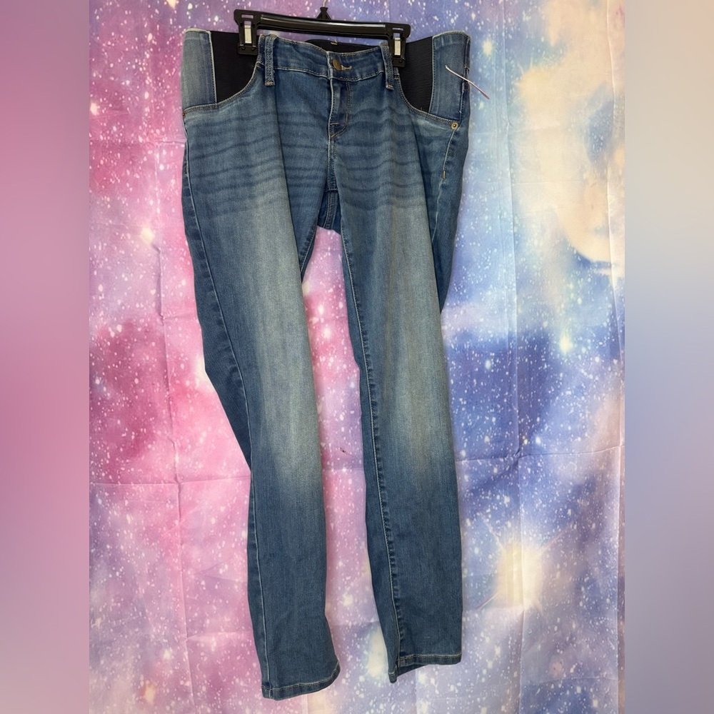 New Isabel maternity by Ingrid & Isabel jeggings 🛍